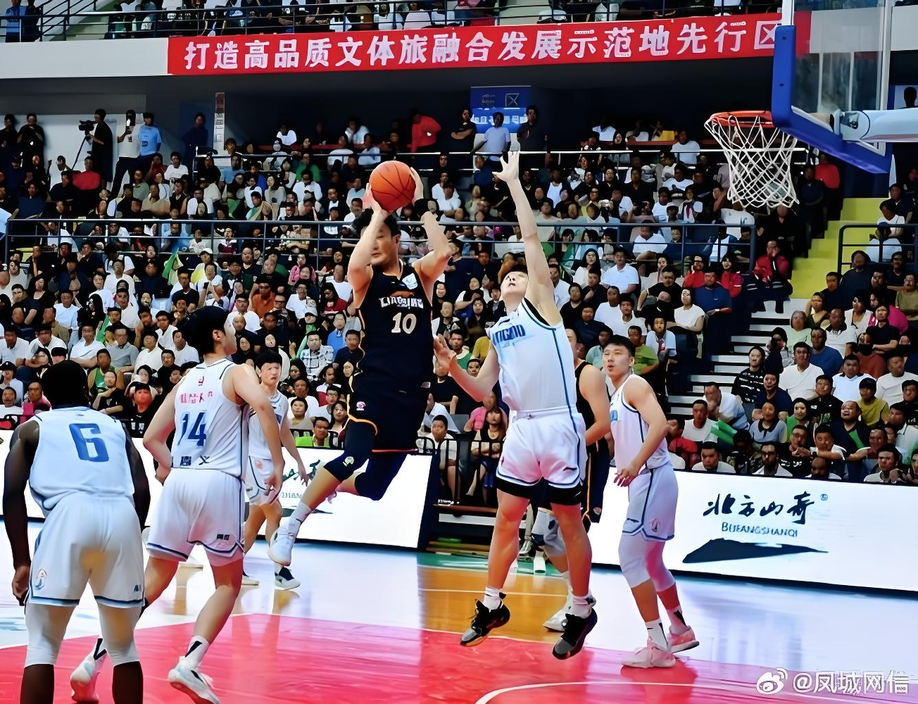 北京首钢队大胜辽宁，迎来七连胜